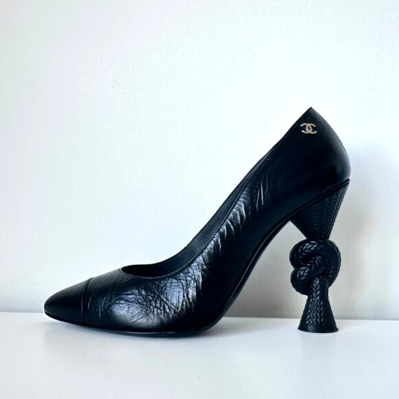 CHANEL 2014 CC Logo Cap Toe Knot Heel Pumps IT 37.5 Black - Picture 4 of 14